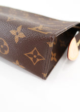 Load image into Gallery viewer, Louis Vuitton Monogram Toiletry 19