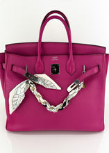 Load image into Gallery viewer, Keepes Black &amp; White Scarf Phone Charm