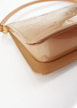 Load image into Gallery viewer, Louis Vuitton Monogram Vernis Lexington Tan