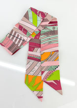 Load image into Gallery viewer, Hermes Silk Twilly Pink