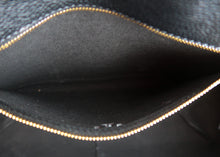 Load image into Gallery viewer, Tory Burch McGraw Large Leather Tote Black