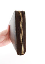 Load image into Gallery viewer, Louis Vuitton Monogram Zippy Wallet