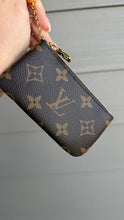 Load image into Gallery viewer, Louis Vuitton Monogram Key Pouch