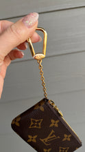 Load image into Gallery viewer, Louis Vuitton Monogram Key Pouch