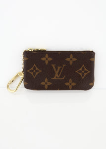 The Louis Vuitton Key Pouch/Cles: what fits and how to use it