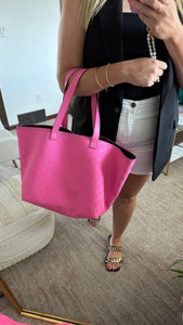 Gucci GG Medium Canvas Tote Bag Pink