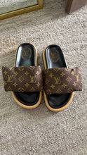 Load image into Gallery viewer, Louis Vuitton Monogram Slides