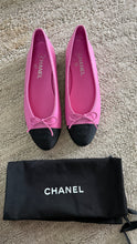 Load image into Gallery viewer, Chanel Monogram Ballerina Flats Pink