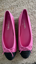 Load image into Gallery viewer, Chanel Monogram Ballerina Flats Pink