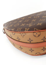 Load image into Gallery viewer, Louis Vuitton Reverse Monogram Hobo Loop