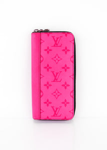 LOUIS VUITTON Zippy Wallet Fuchsia Monogram