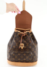 Load image into Gallery viewer, Louis Vuitton Monogram Montsouris MM
