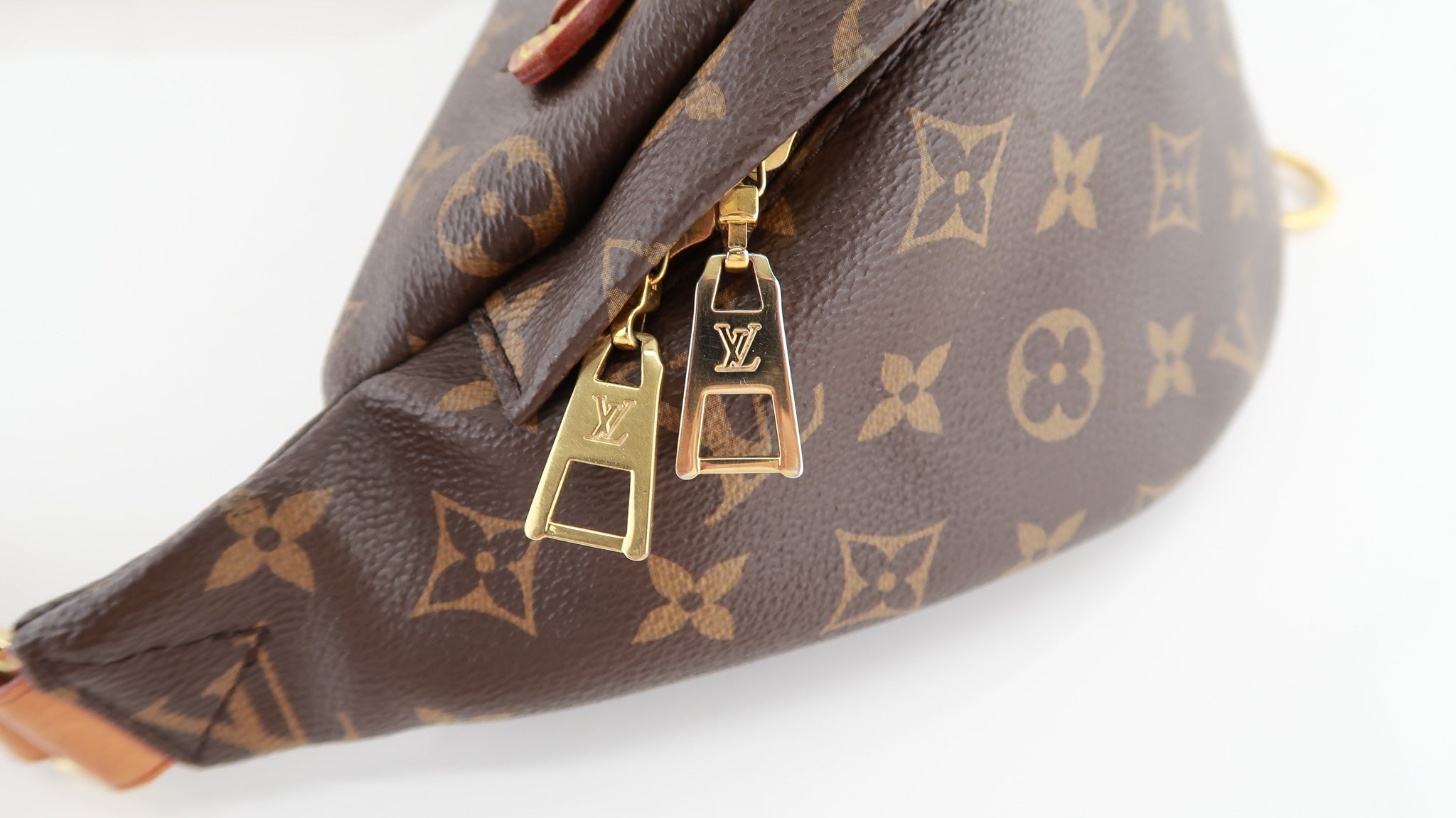 Louis Vuitton Monogram Atlantis MM - Brown Shoulder Bags, Handbags