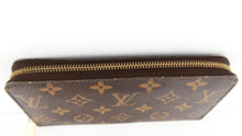 Load image into Gallery viewer, Louis Vuitton Monogram Zippy