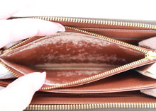 Load image into Gallery viewer, Louis Vuitton Monogram Zippy