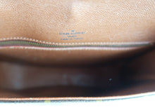 Load image into Gallery viewer, Louis Vuitton Monogram St Cloud