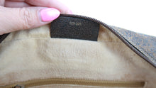 Load image into Gallery viewer, Gucci Sherry Vintage Shoulder Bag