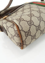 Load image into Gallery viewer, Gucci Sherry Vintage Shoulder Bag