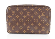 Load image into Gallery viewer, Louis Vuitton Monogram Toiletry 23