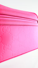 Load image into Gallery viewer, Gucci Rubber Effect Leather Crossbody Pink