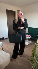 Load image into Gallery viewer, Tory Burch McGraw Large Leather Tote Black