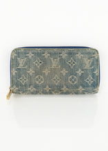 Load image into Gallery viewer, Louis Vuitton Monogram Denim Zippy