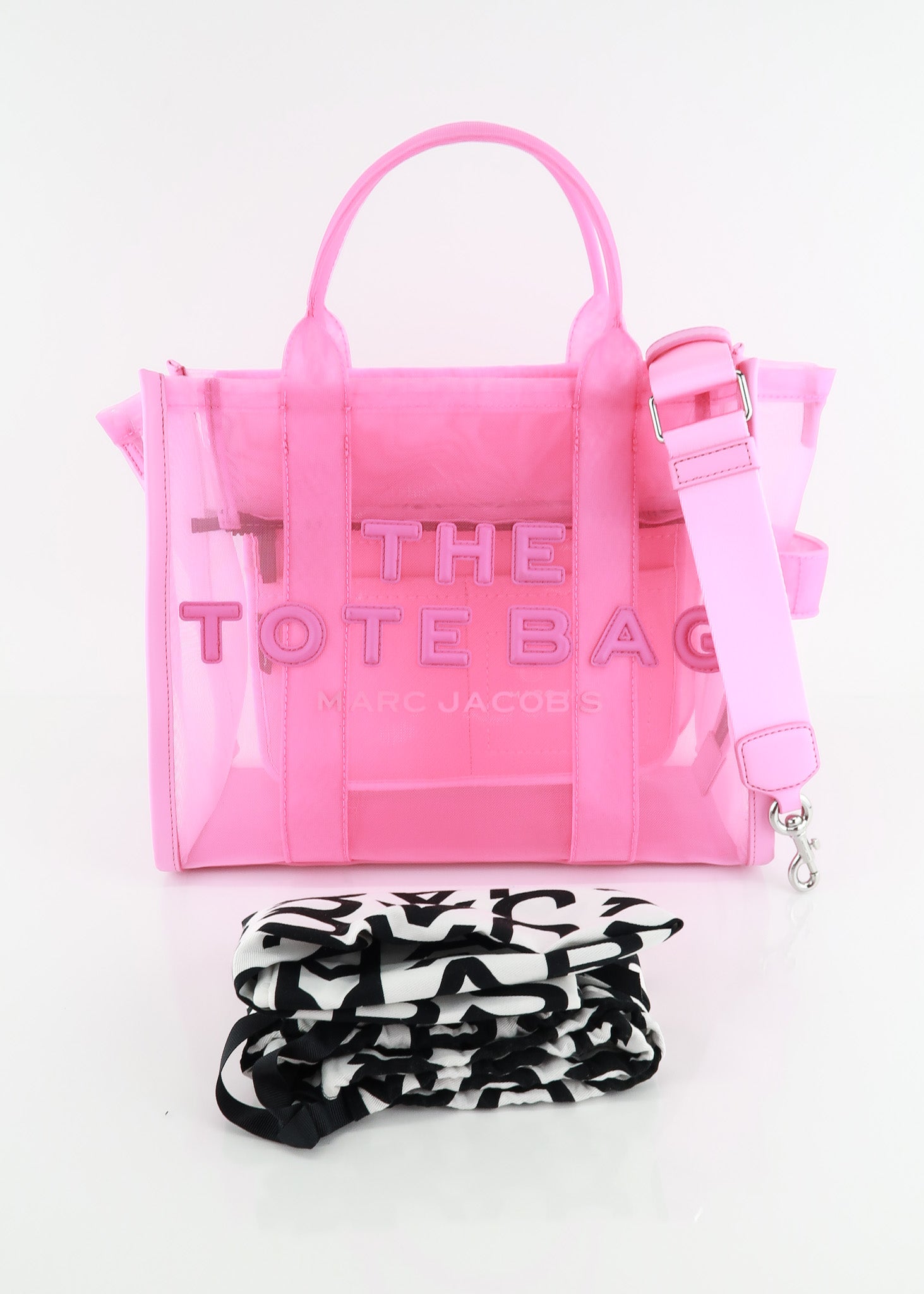 The Medium Mesh Tote Bag in Pink - Marc Jacobs