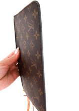 Load image into Gallery viewer, Louis Vuitton Monogram Neverfull Pochette