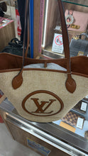 Load image into Gallery viewer, Louis Vuitton Saint Jacques Caramel