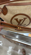 Load image into Gallery viewer, Louis Vuitton Saint Jacques Caramel