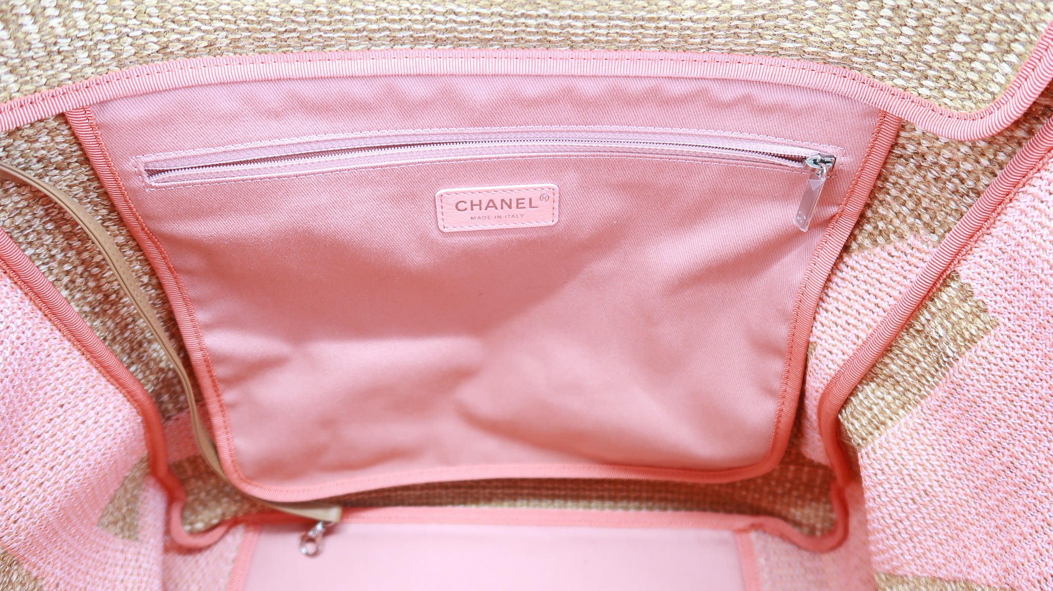 Chanel Deauville Raffia Large Pink – DAC