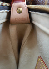 Load image into Gallery viewer, Louis Vuitton Monogram Looping GM
