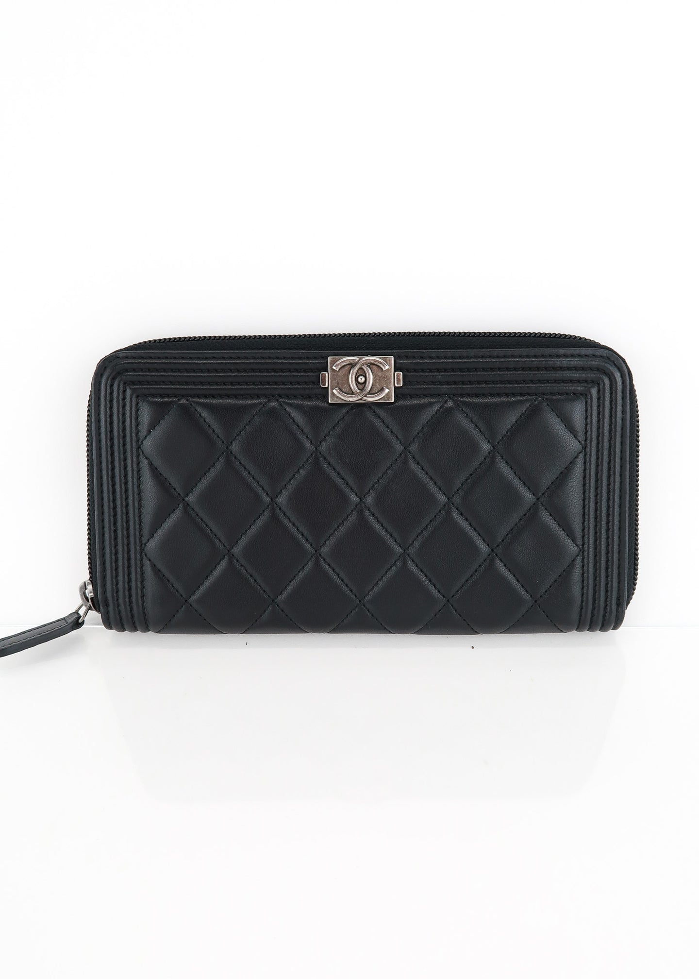 Chanel Lambskin Boy Zippy Wallet Black