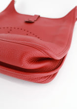 Load image into Gallery viewer, Hermes Evelyne GM Red Clemence Square Q