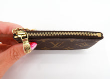 Load image into Gallery viewer, Louis Vuitton Monogram Cles Key Pouch