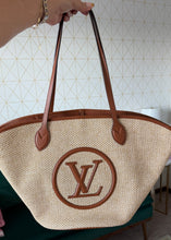 Load image into Gallery viewer, Louis Vuitton Saint Jacques Caramel