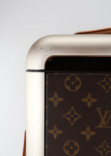 Load image into Gallery viewer, Louis Vuitton Monogram Horizon 55