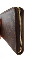 Load image into Gallery viewer, Louis Vuitton Monogram Zippy Organizer