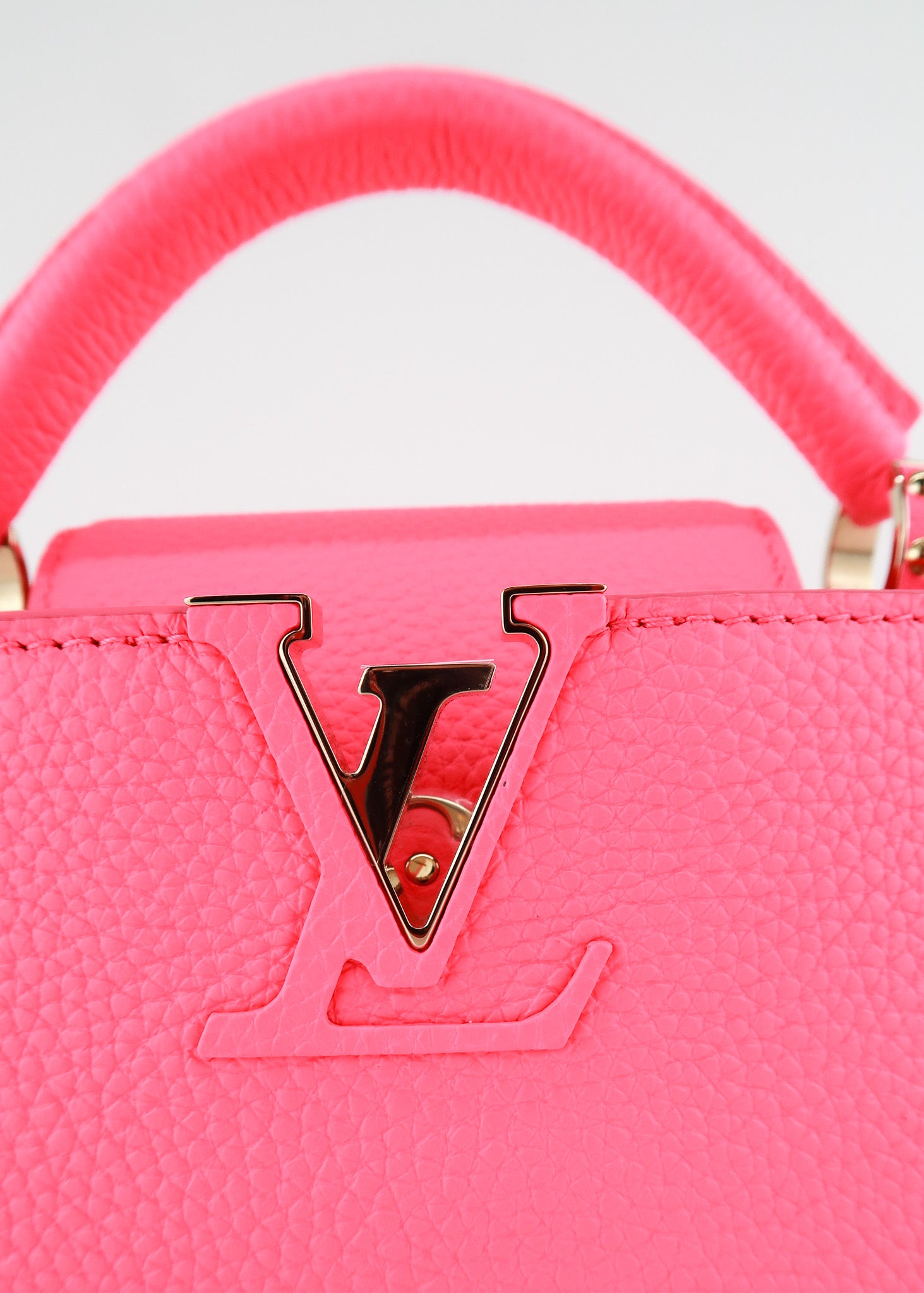 Louis Vuitton Capucines Mini Taurillon Neon Pink – DAC