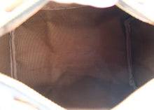 Load image into Gallery viewer, Louis Vuitton Monogram Speedy 25