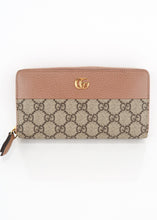 Load image into Gallery viewer, Gucci Supreme Canvas Zippy Wallet Beige