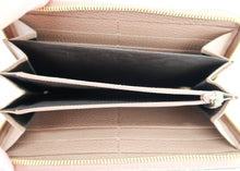 Load image into Gallery viewer, Gucci Supreme Canvas Zippy Wallet Beige