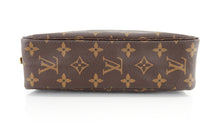 Load image into Gallery viewer, Louis Vuitton Monogram Toiletry 23