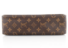 Load image into Gallery viewer, Louis Vuitton Monogram Toiletry 28