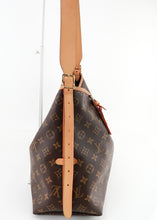 Load image into Gallery viewer, Louis Vuitton Monogram CarryAll MM