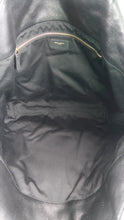 Load image into Gallery viewer, Saint Laurent Lambskin Quilted Maxi Icare Shopping Tote Black