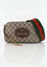 Load image into Gallery viewer, Gucci Supreme Monogram Camera Bag
