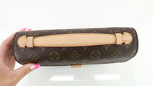 Load image into Gallery viewer, Louis Vuitton Monogram Pochette Metis