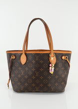 Load image into Gallery viewer, Louis Vuitton Pastilles Charm Pink