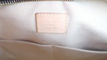 Load image into Gallery viewer, Louis Vuitton Monogram Estrela MM
